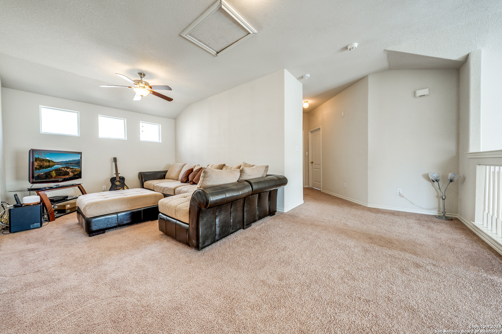 21235 VILLA VALENCIA