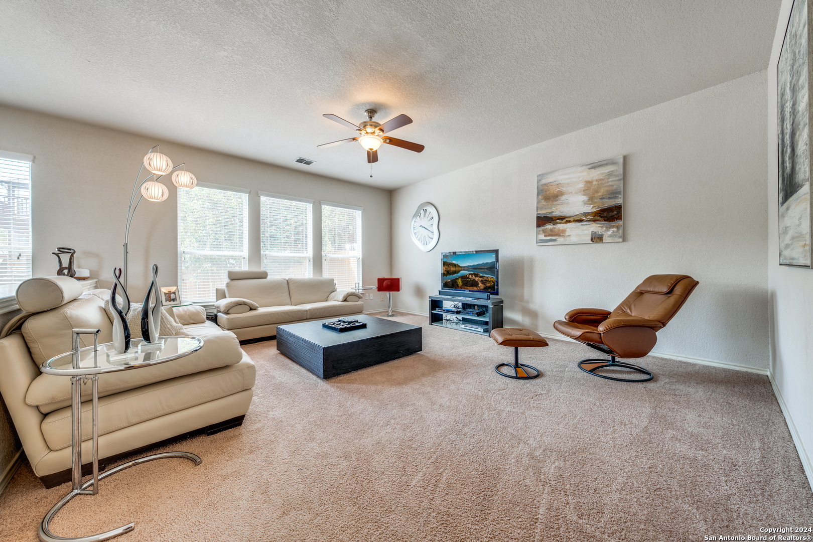 21235 VILLA VALENCIA