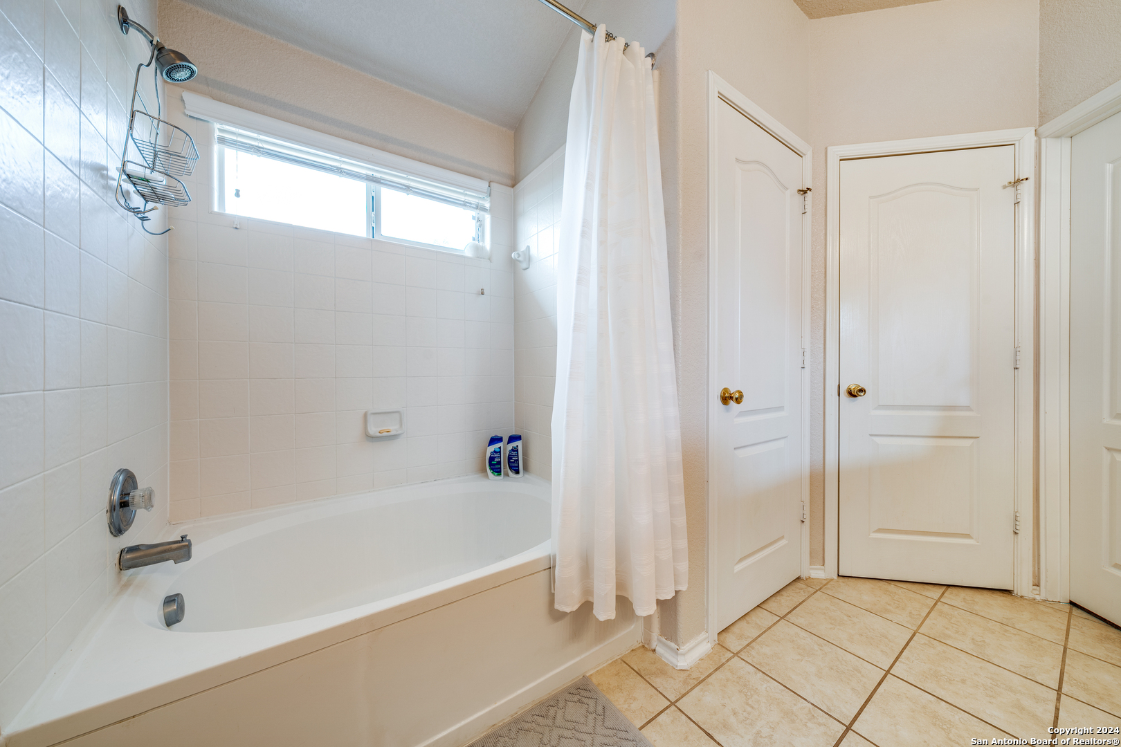 21235 VILLA VALENCIA