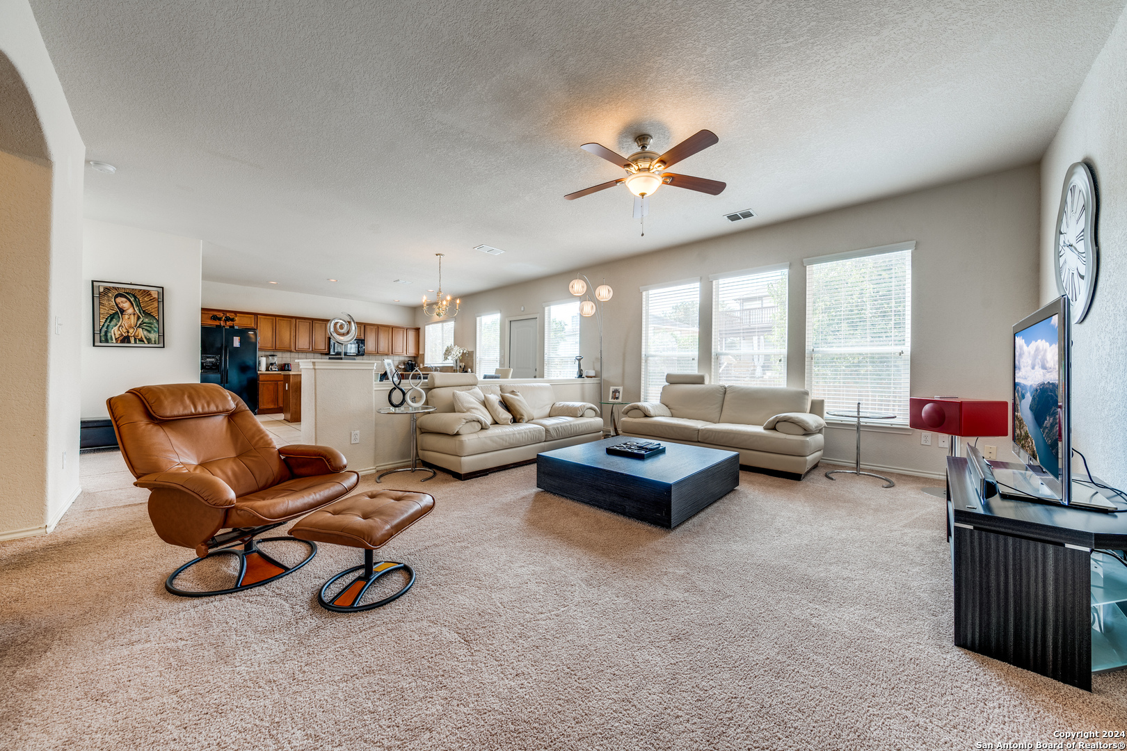 21235 VILLA VALENCIA