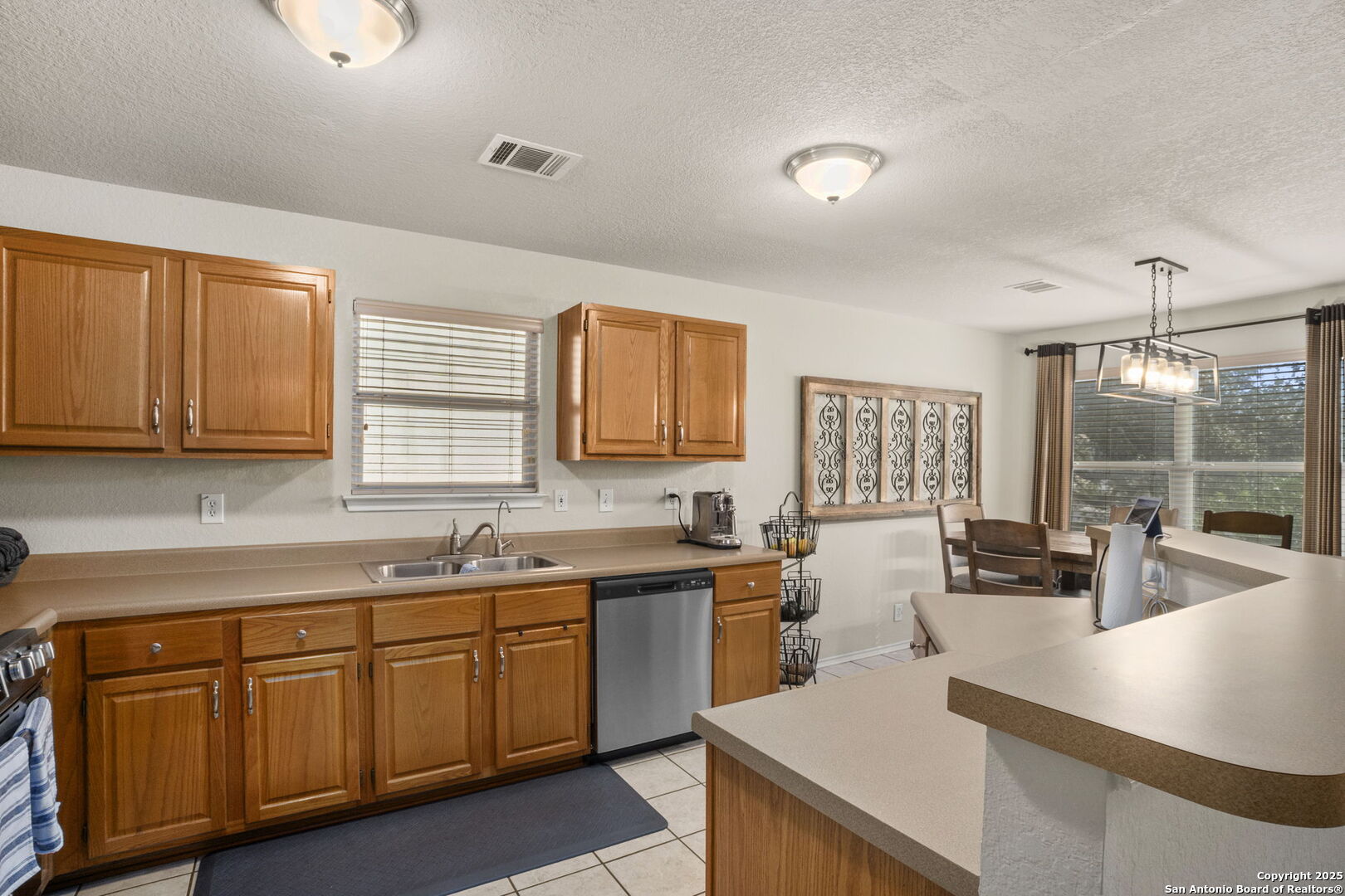 10614 Diamond Rock