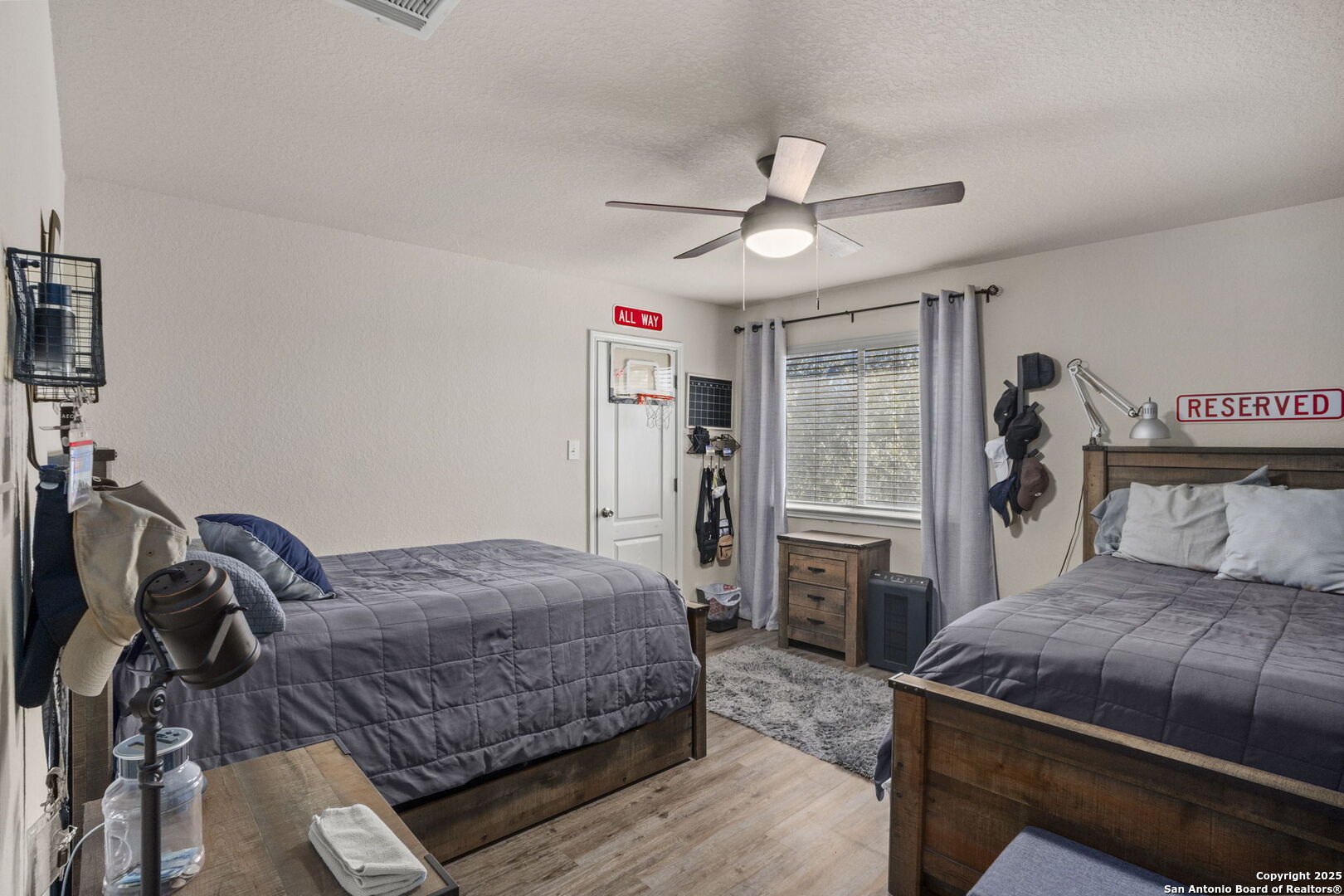 10614 Diamond Rock
