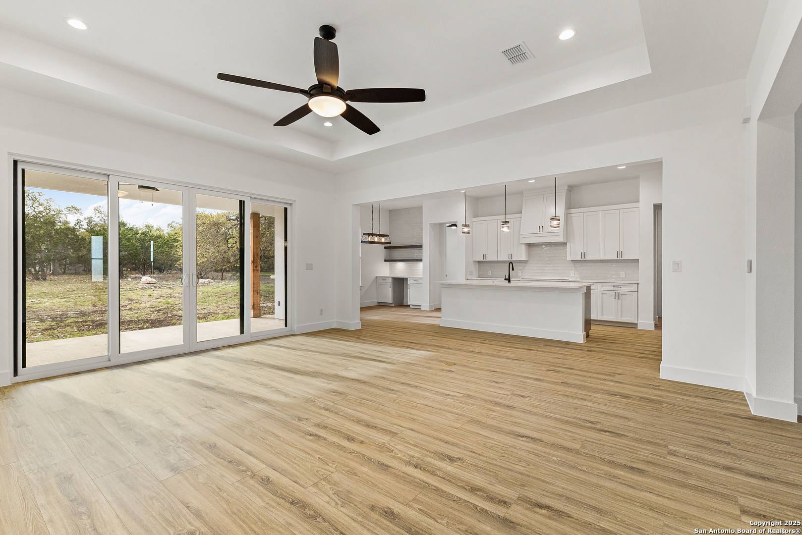 220 TOUCAN DR