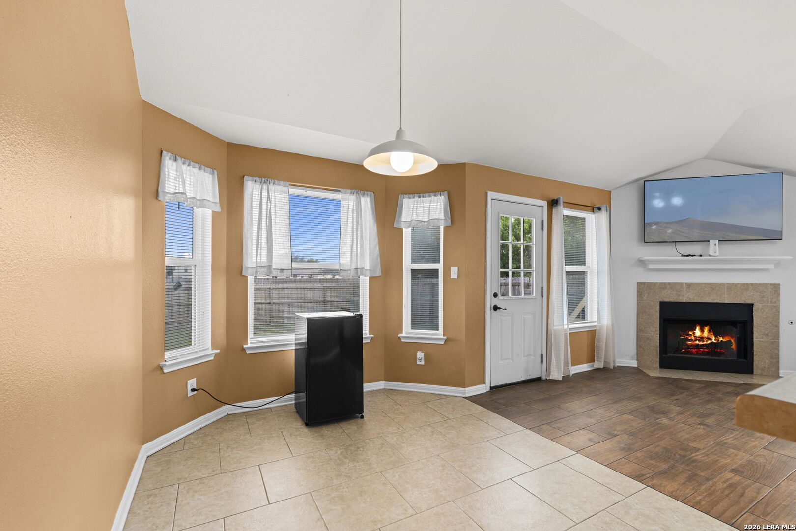 8406 Cherisse Dr