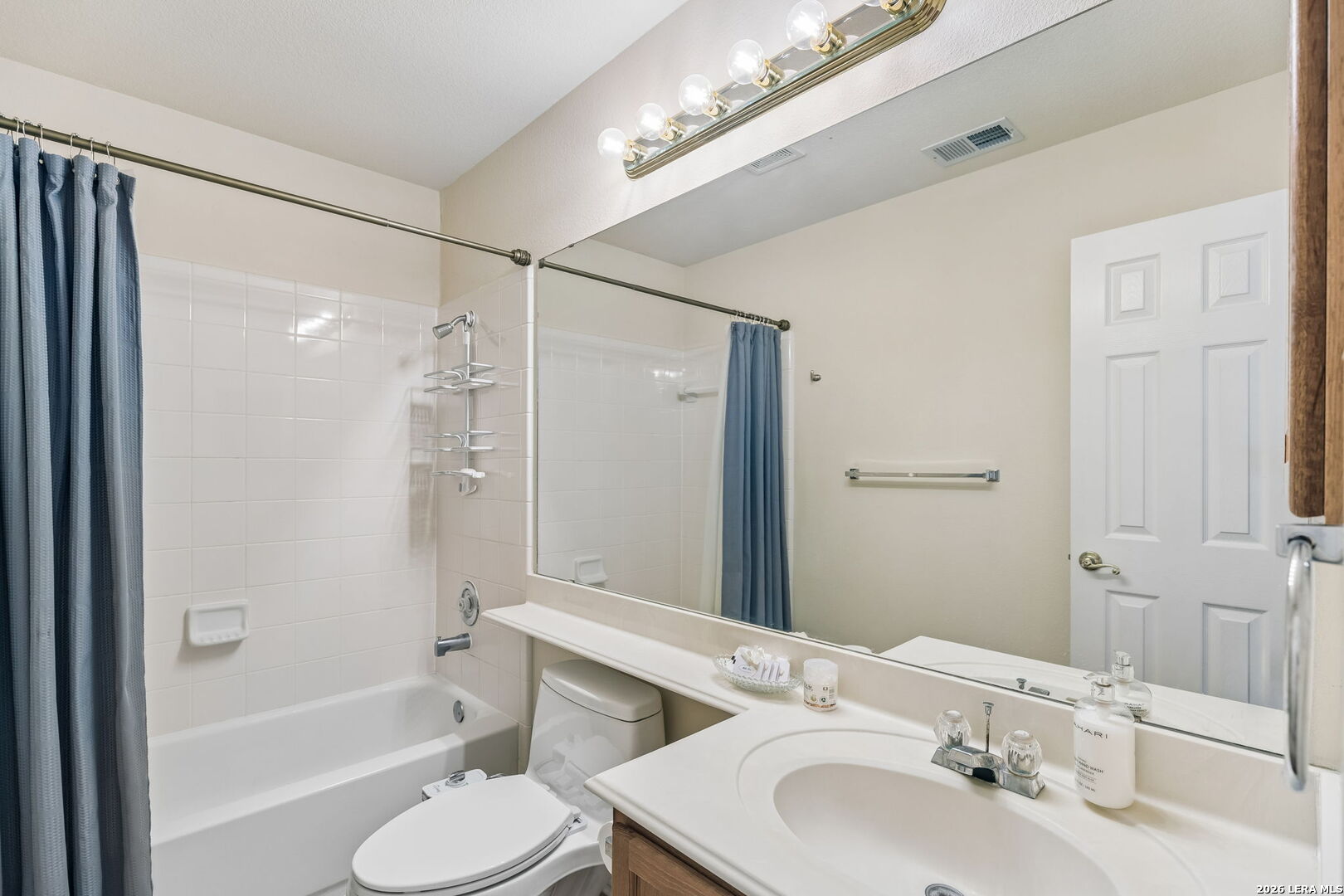 2611 ROGERS CIR