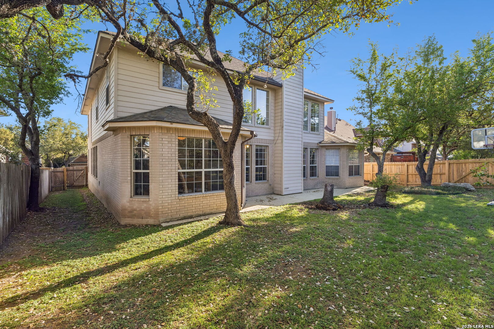 2611 ROGERS CIR