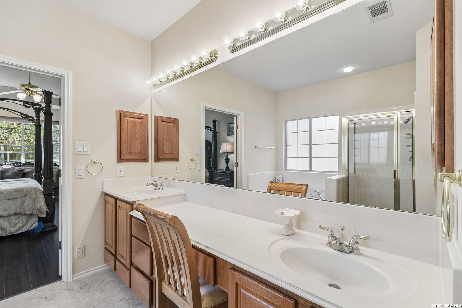 2611 ROGERS CIR