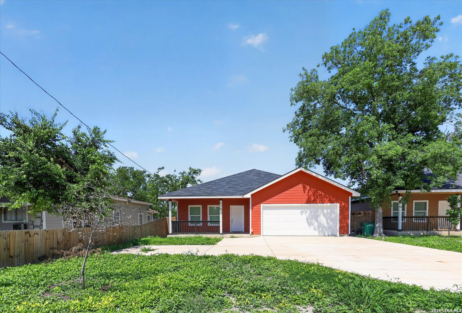 3723 Commercial Ave