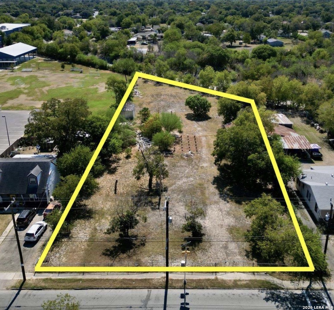 158 W HARDING BLVD