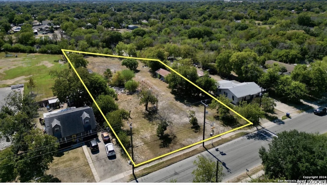 158 W HARDING BLVD