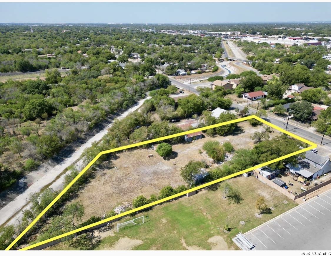 158 W HARDING BLVD