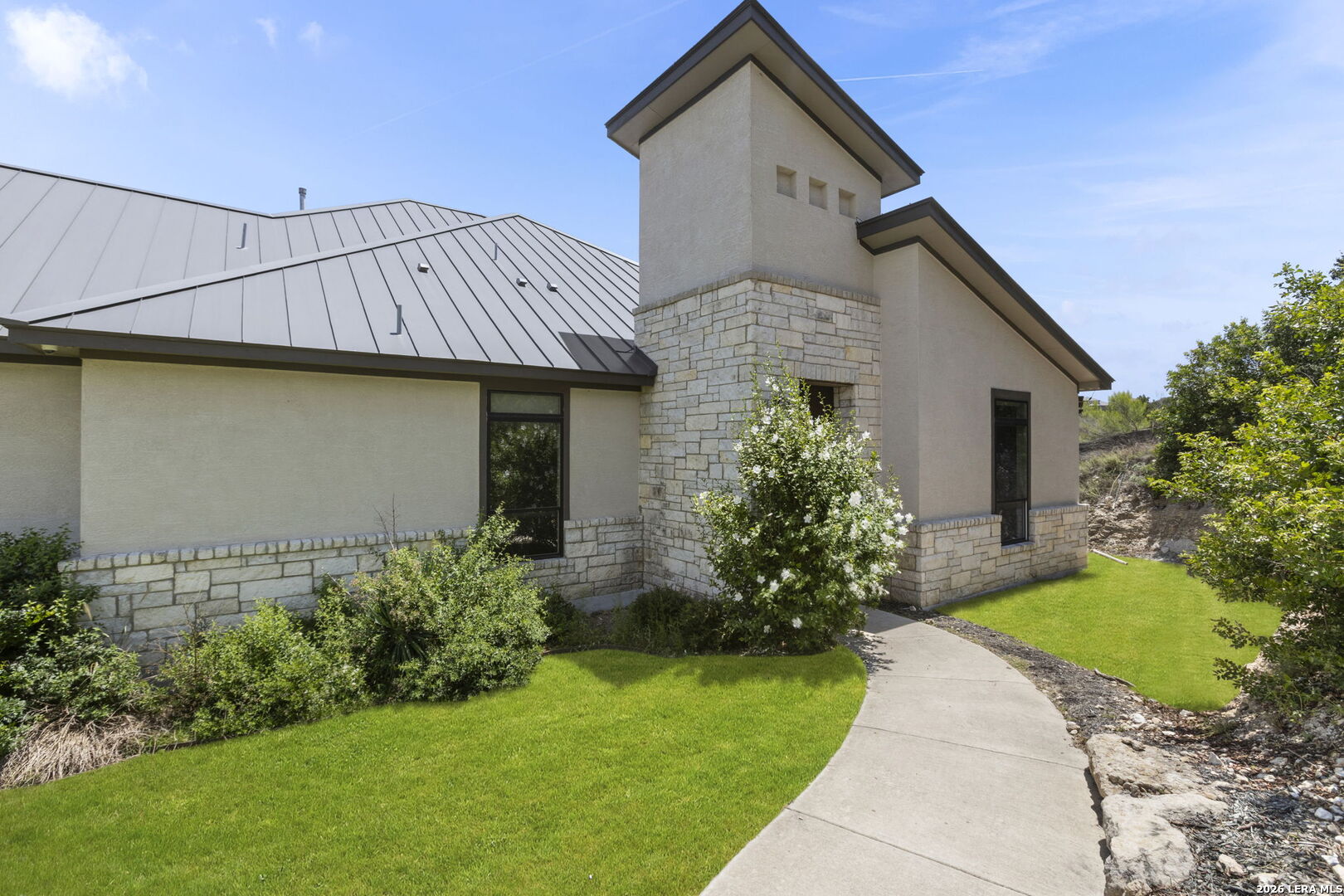 17743 Rancho Diana