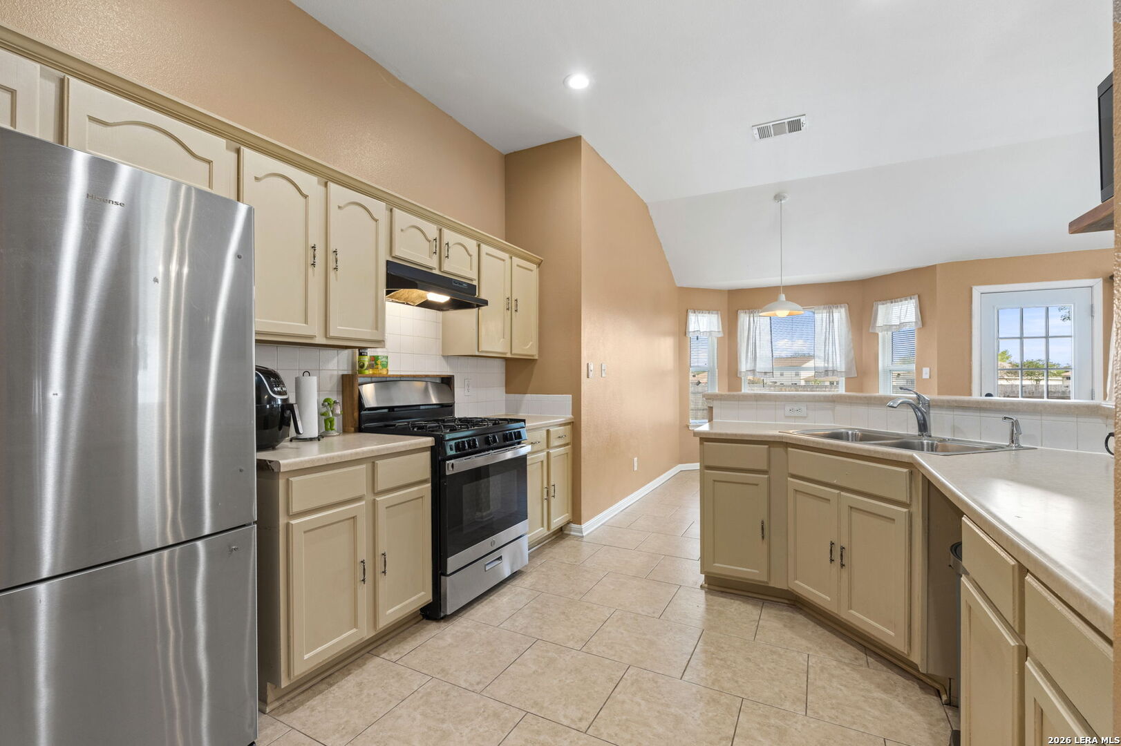 8406 CHERISSE DR