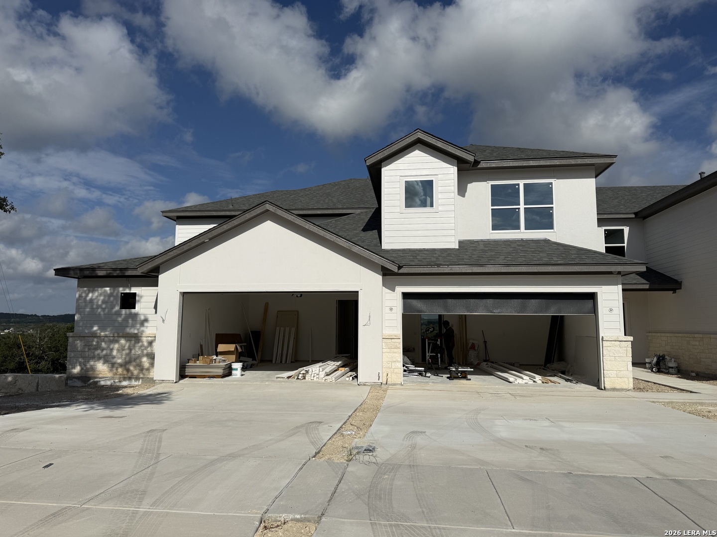 102 MAGNOLIA CIR