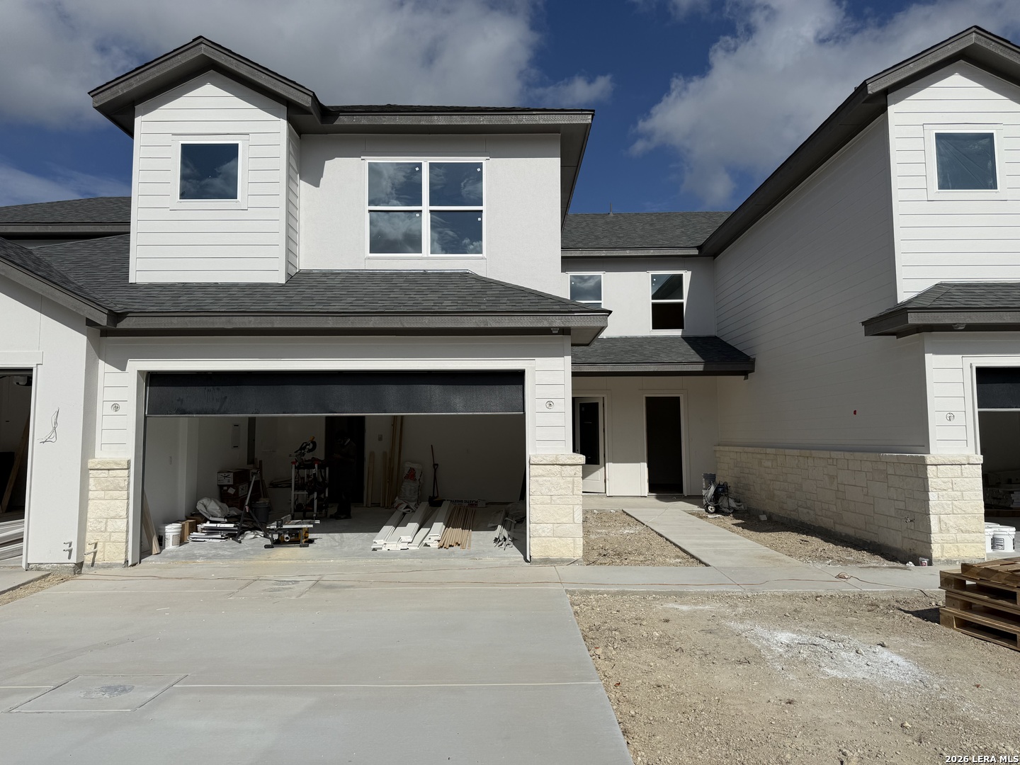 104 MAGNOLIA CIR