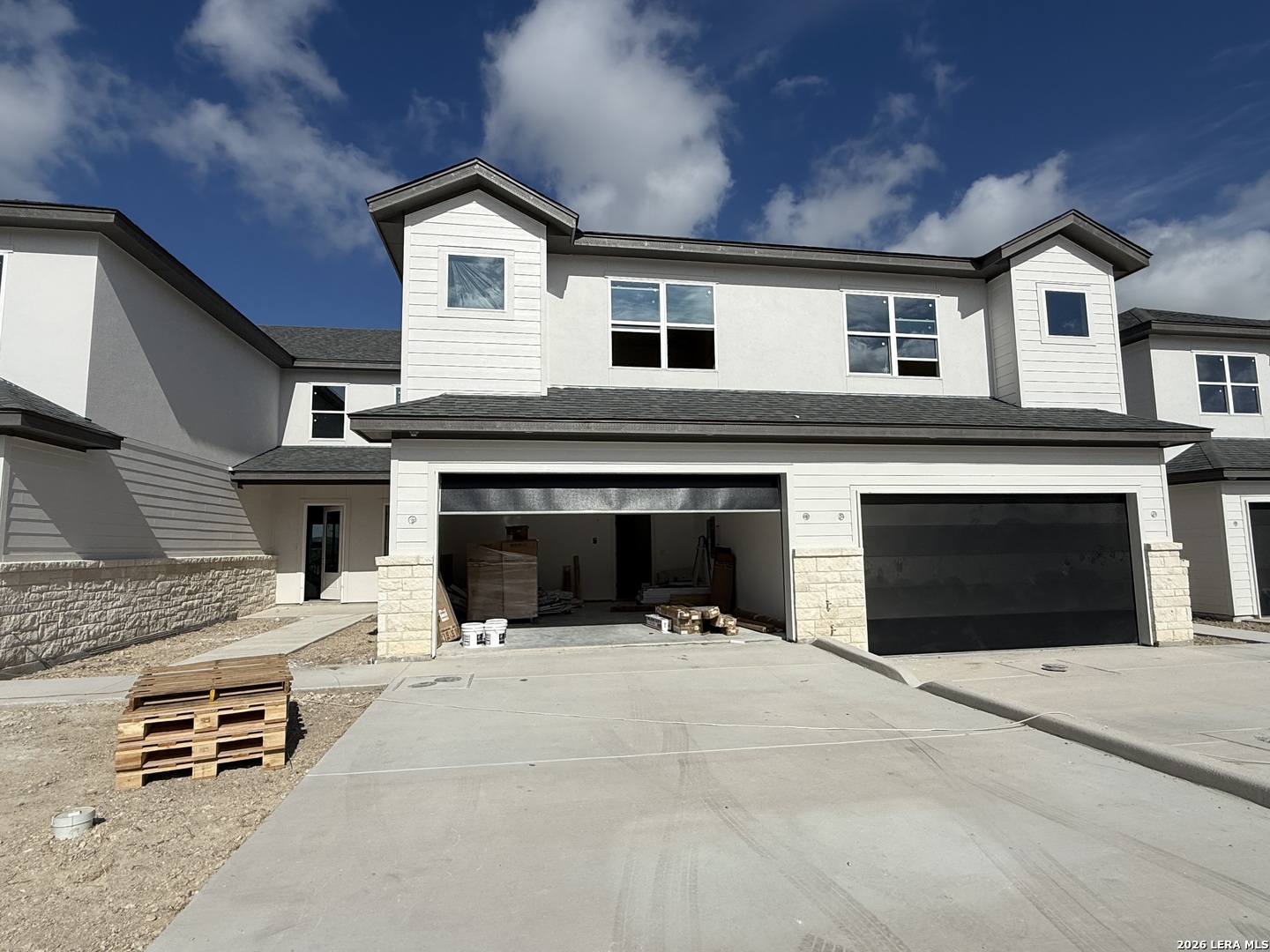 106 MAGNOLIA CIR