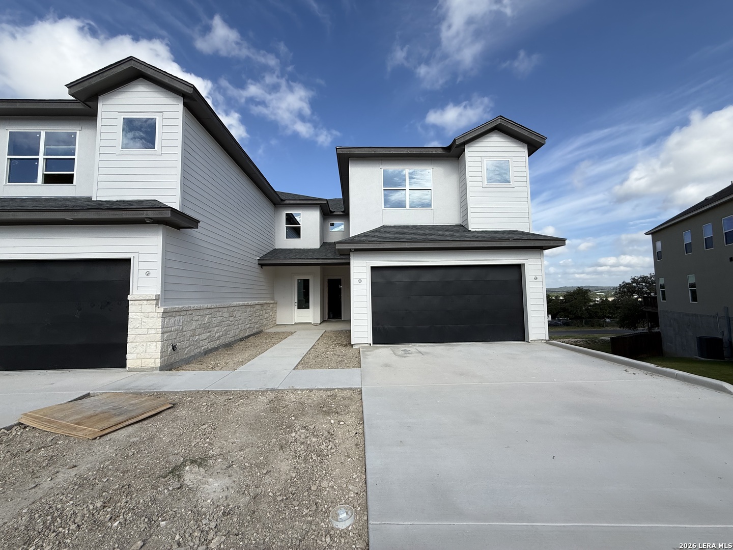 110 MAGNOLIA CIR