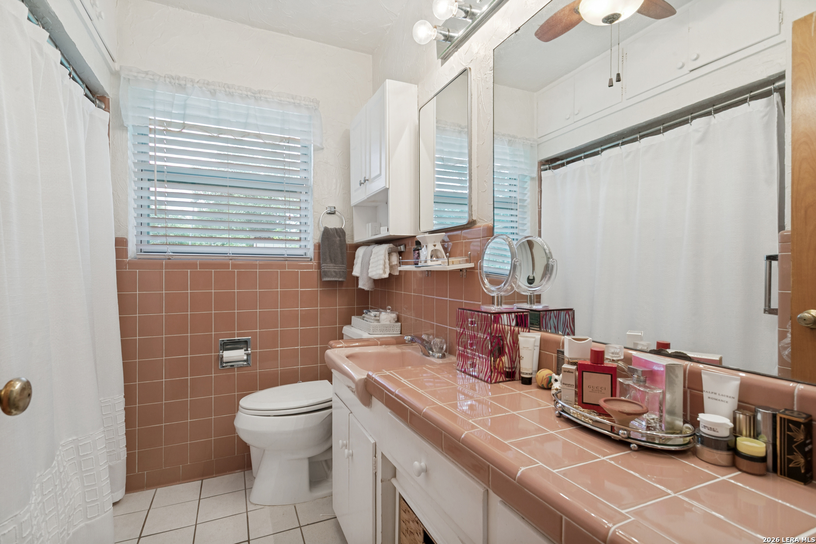 363 E Rampart