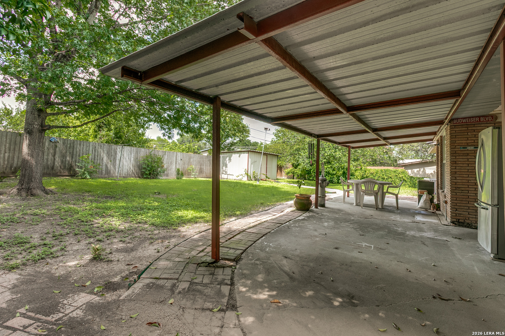 363 E Rampart