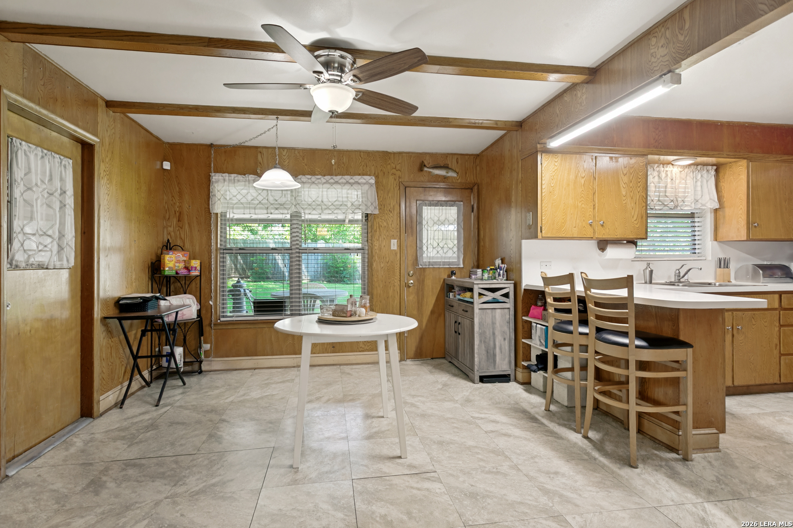 363 E Rampart