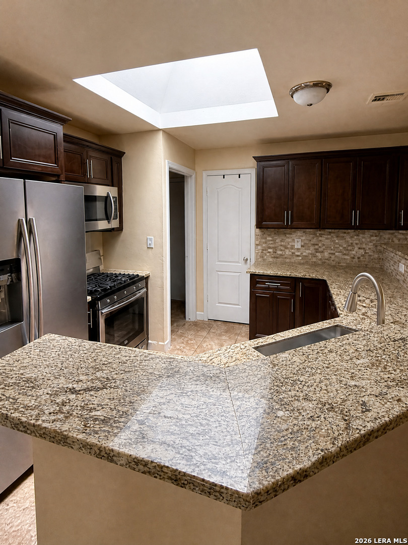 4756 Beacham