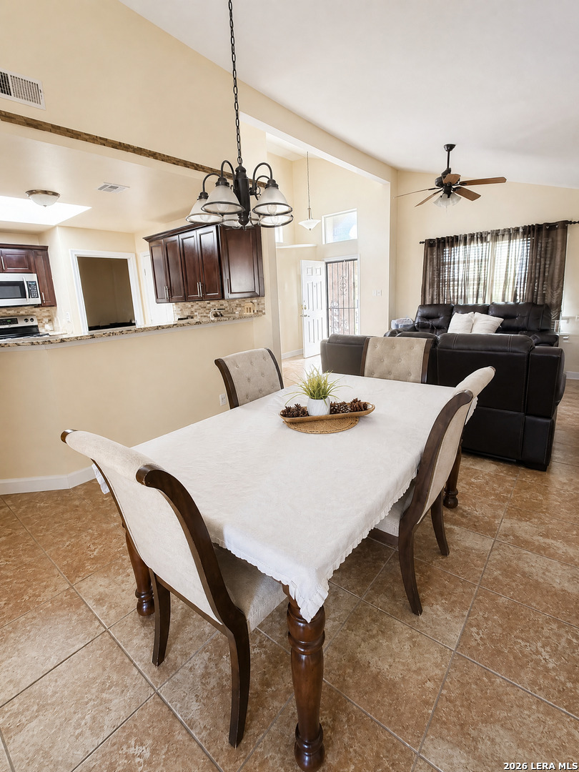 4756 Beacham