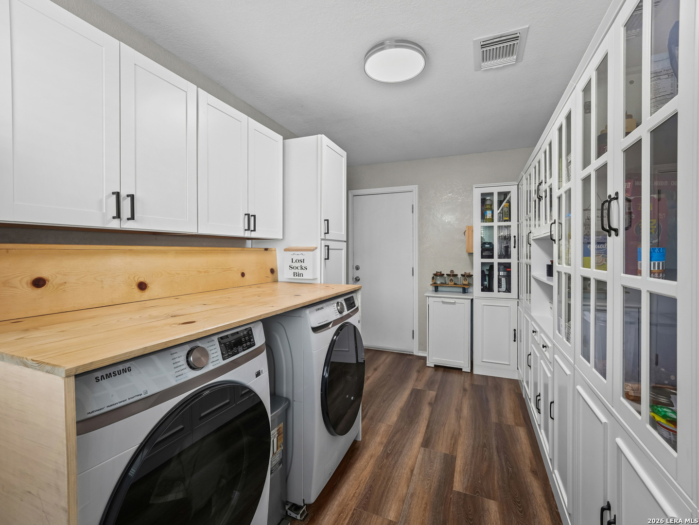 9023 Camino Rey