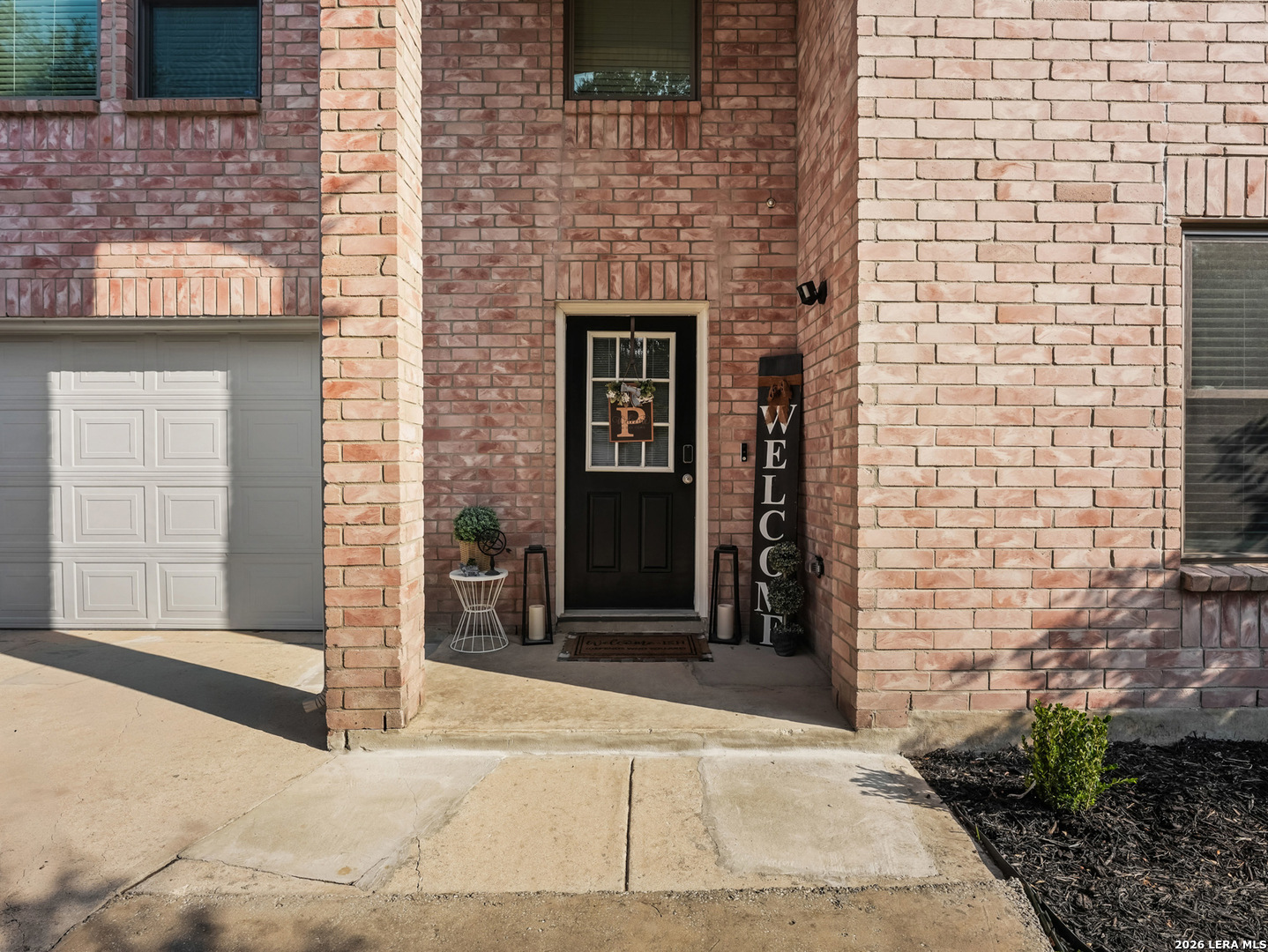 9023 Camino Rey