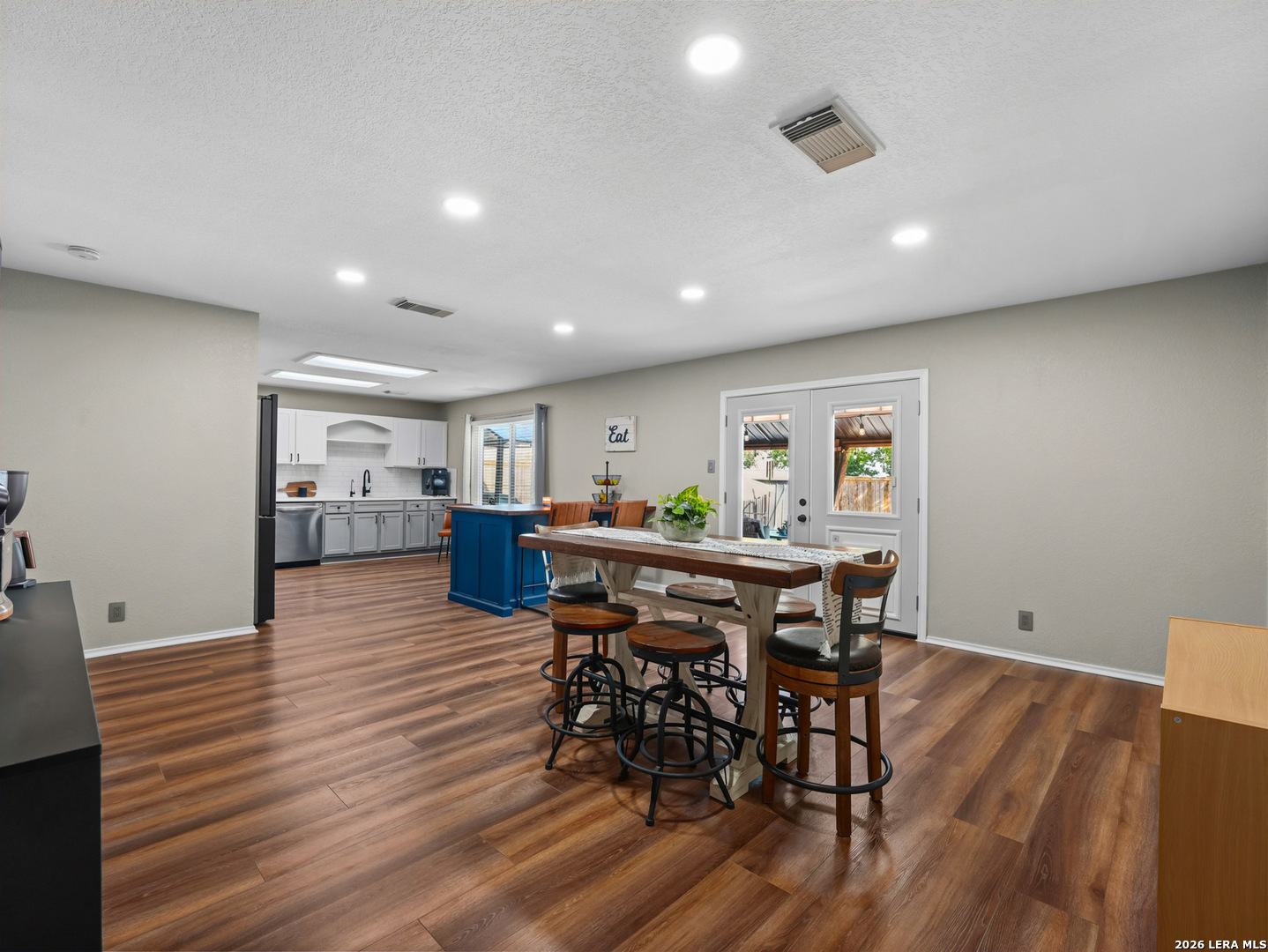 9023 Camino Rey