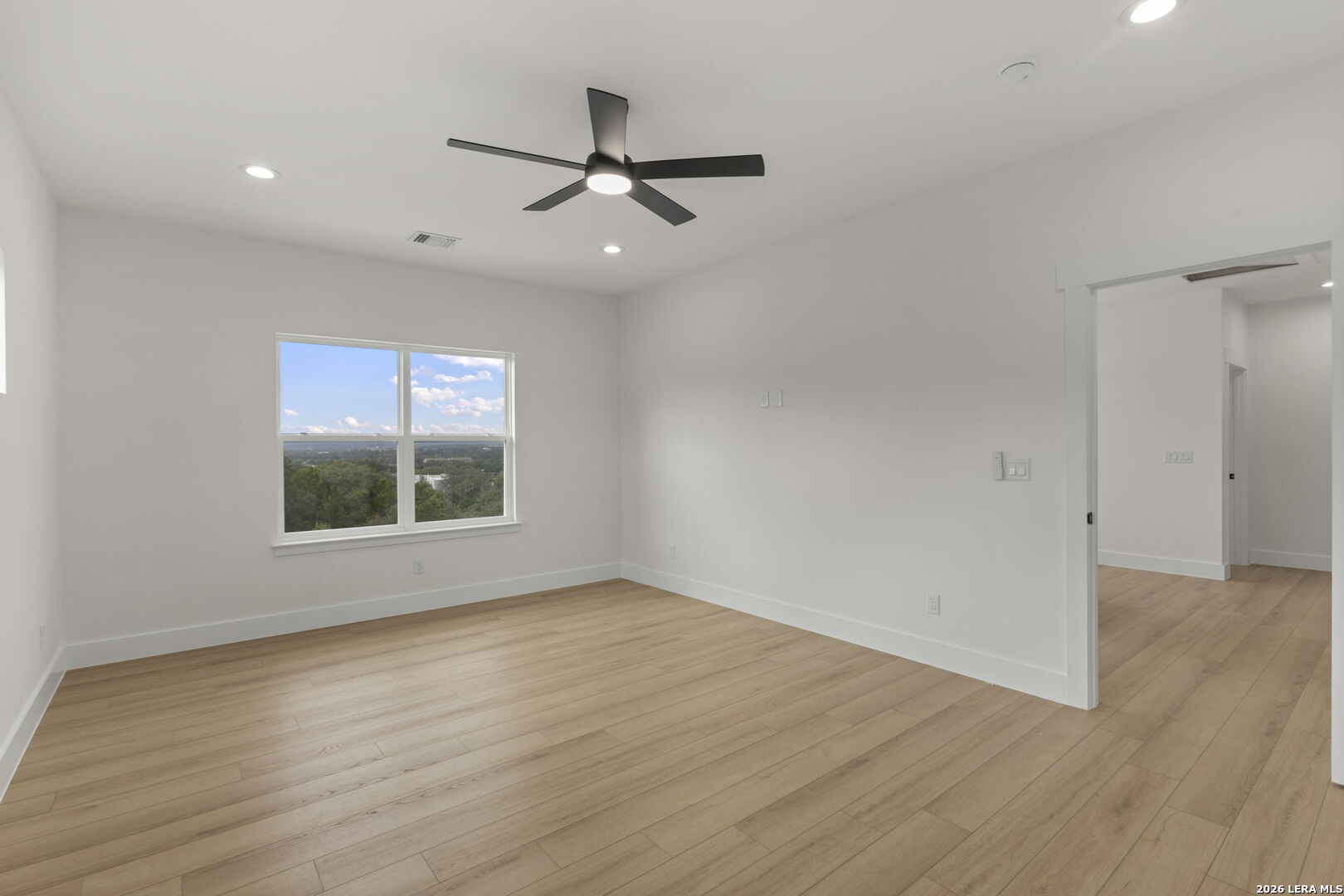 106 MAGNOLIA CIR