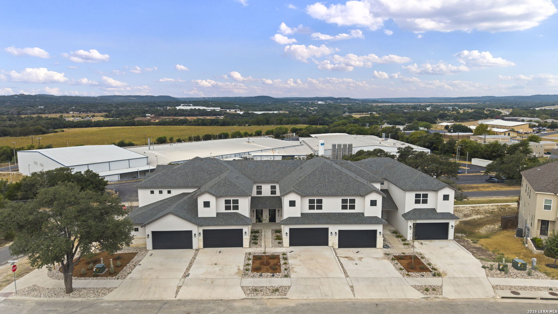 106 MAGNOLIA CIR