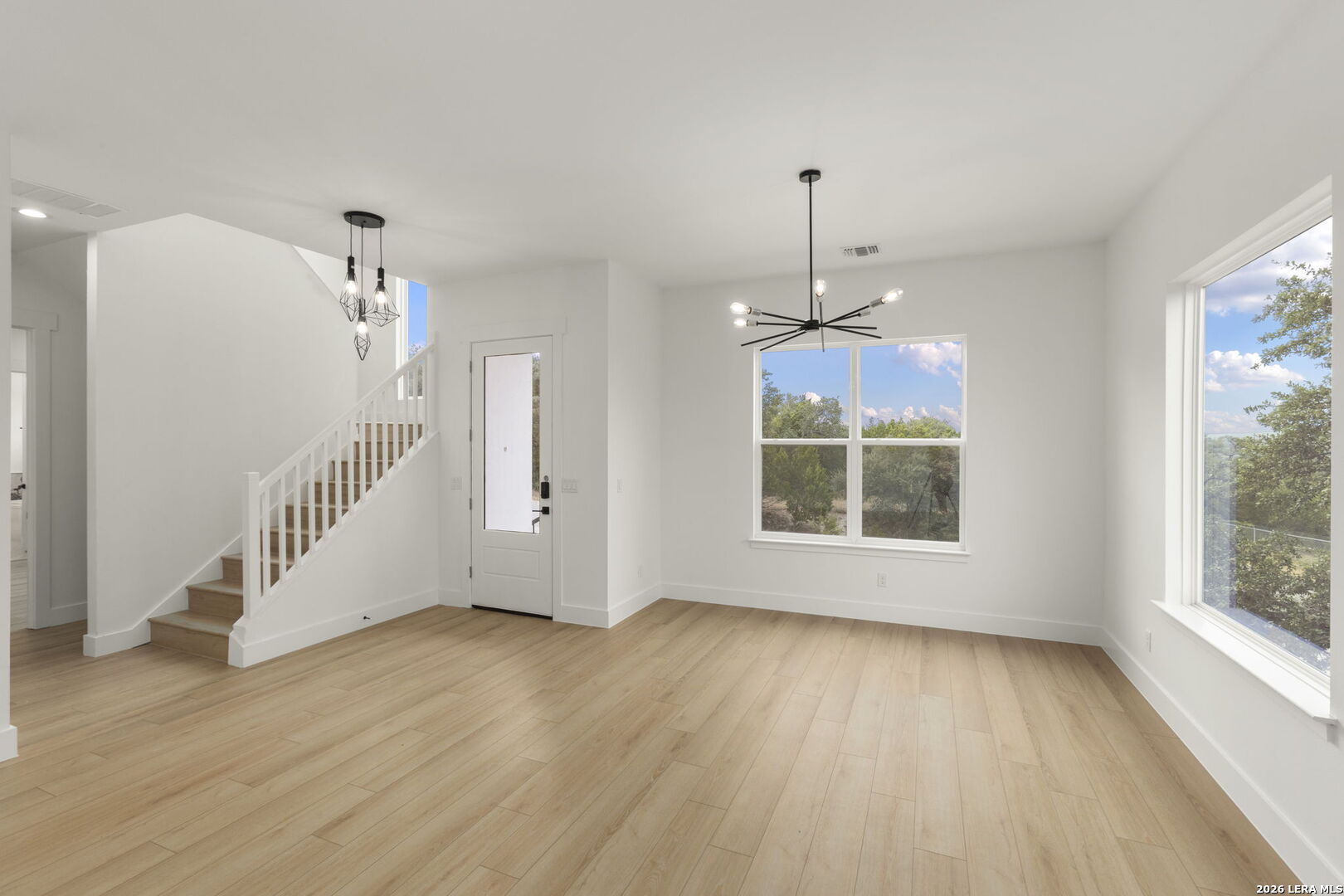 106 MAGNOLIA CIR