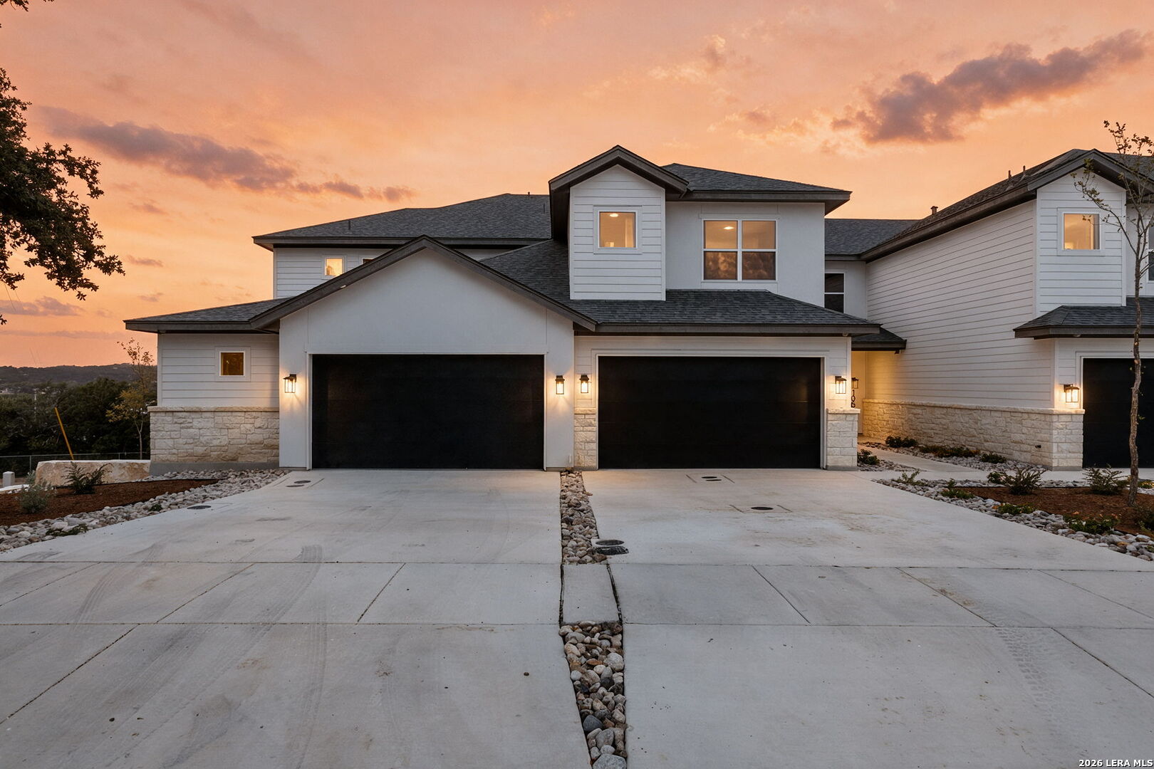 106 MAGNOLIA CIR