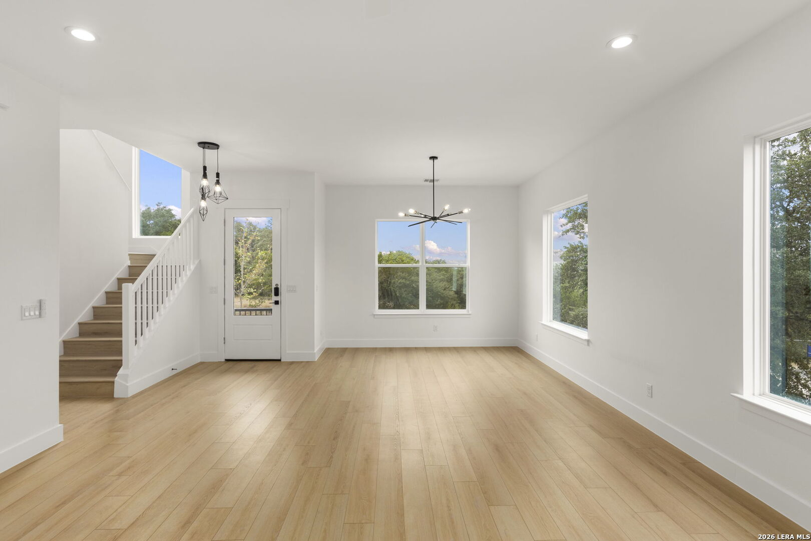 108 MAGNOLIA CIR