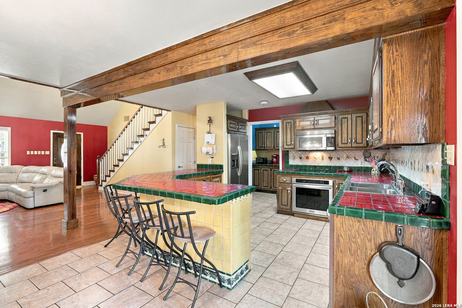 1180 Elm Valley