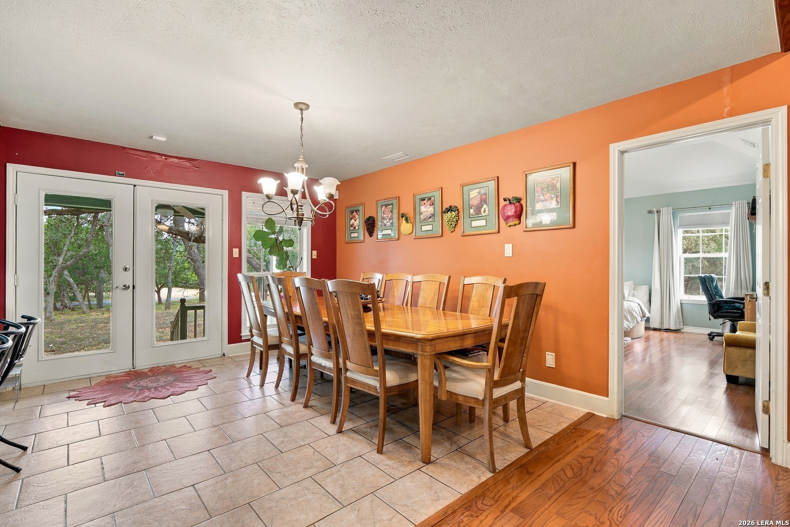 1180 Elm Valley