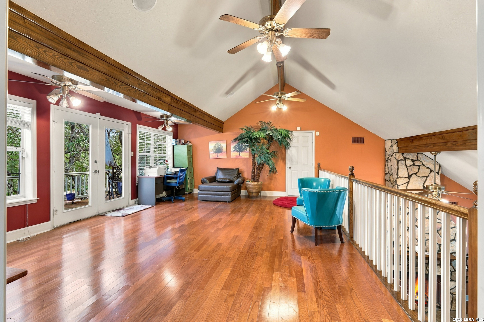 1180 Elm Valley