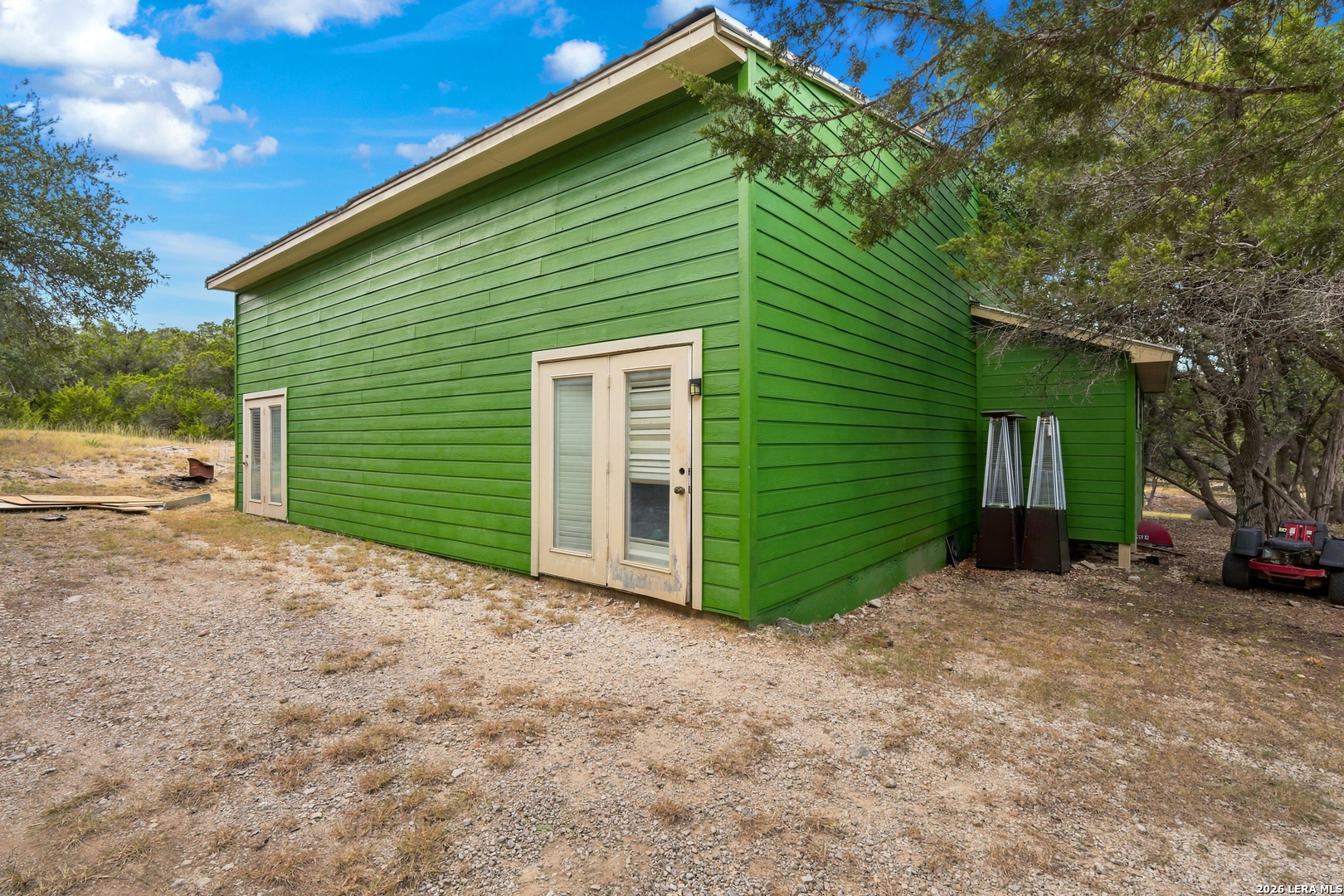1180 Elm Valley