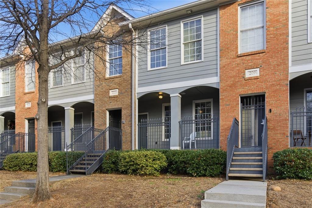 211 Merritts Avenue NW