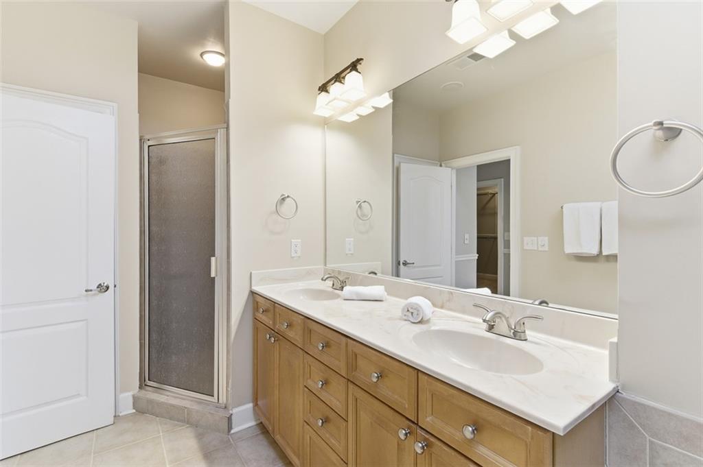 211 Merritts Avenue NW