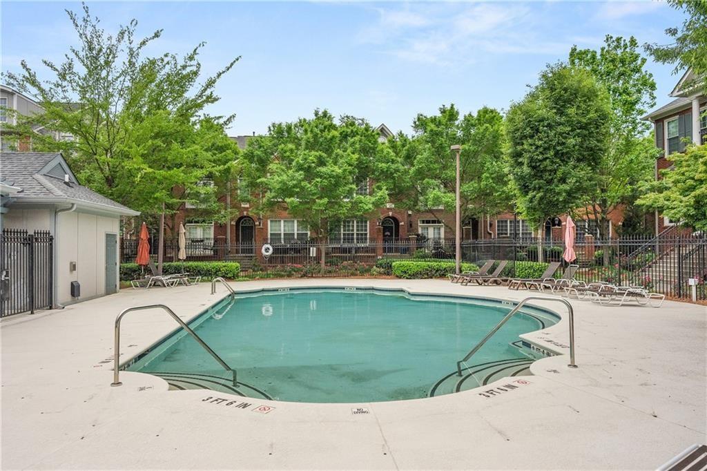 211 Merritts Avenue NW