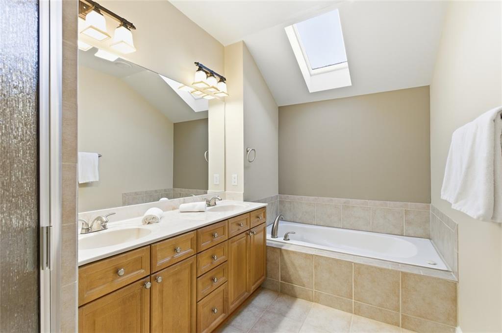 211 Merritts Avenue NW