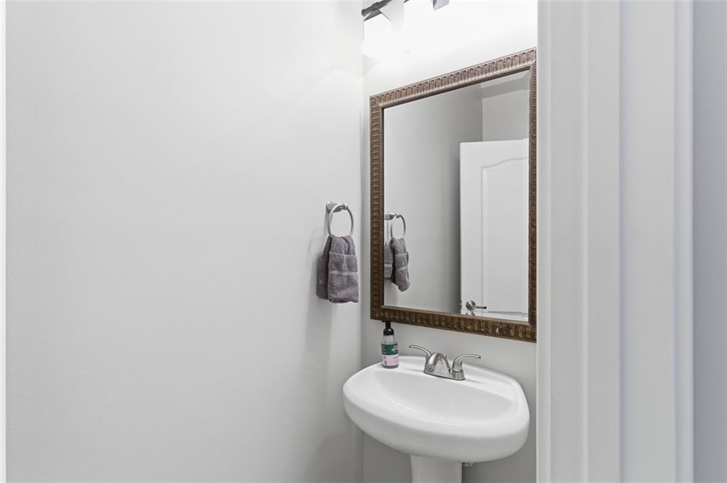 211 Merritts Avenue NW