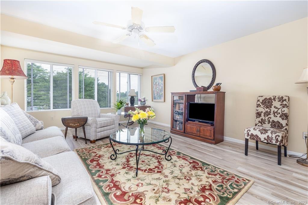 365 Woodford Avenue 34