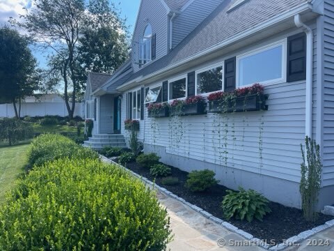 115 Lakewood Circle