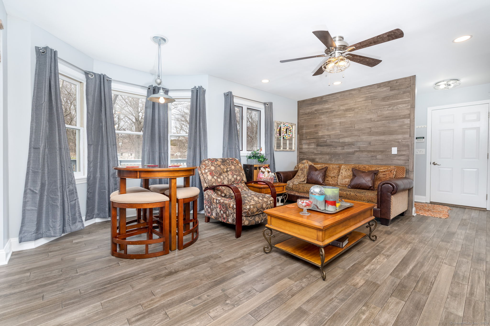 115 Lakewood Circle