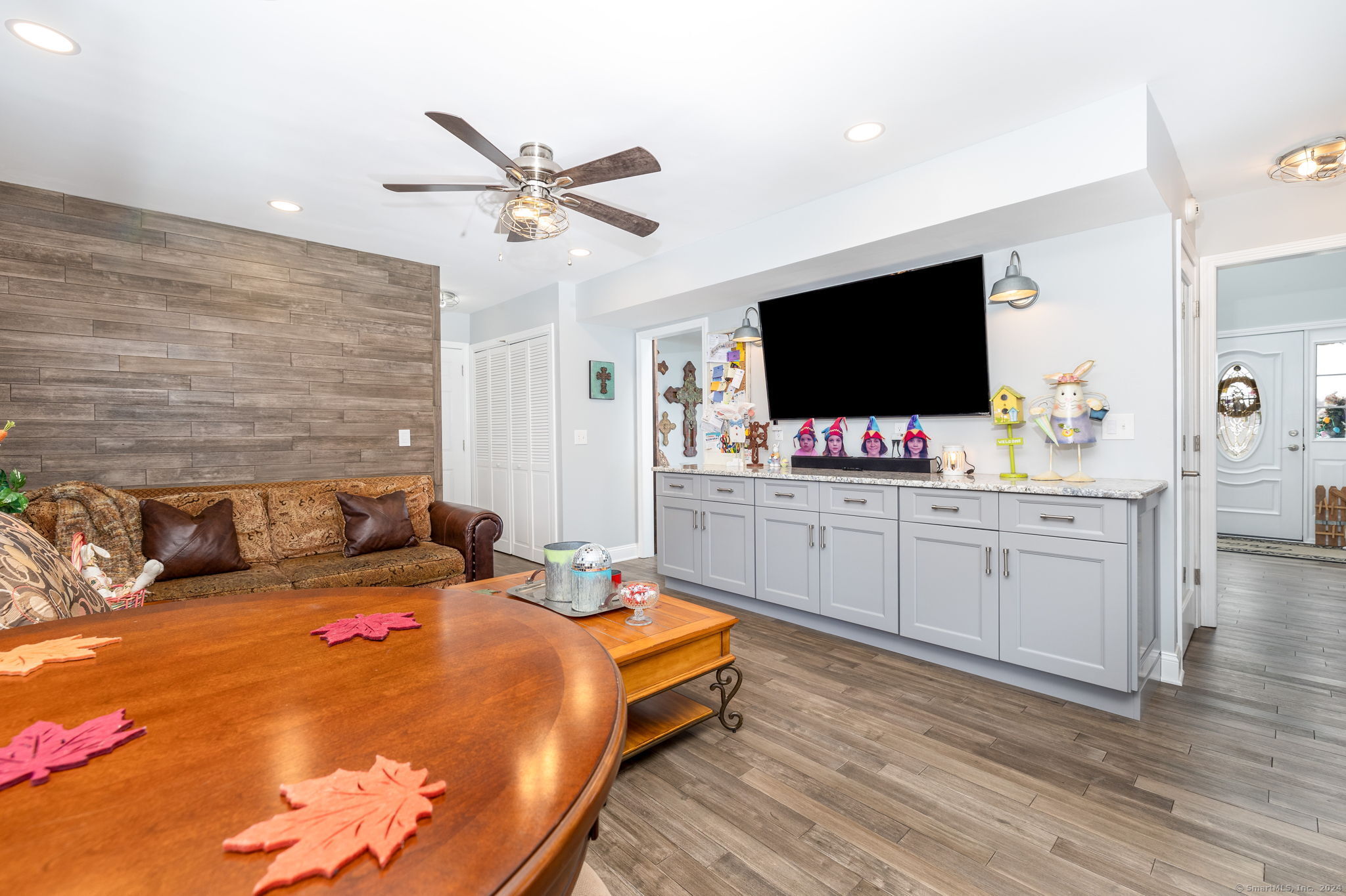 115 Lakewood Circle