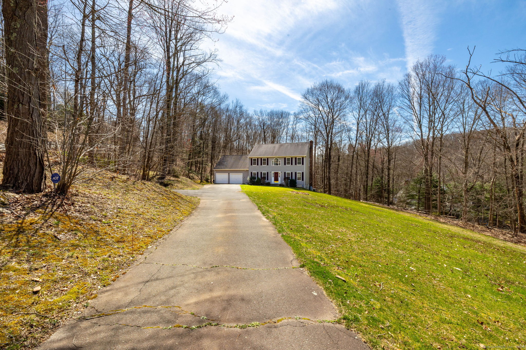 77 Foot Hills Road