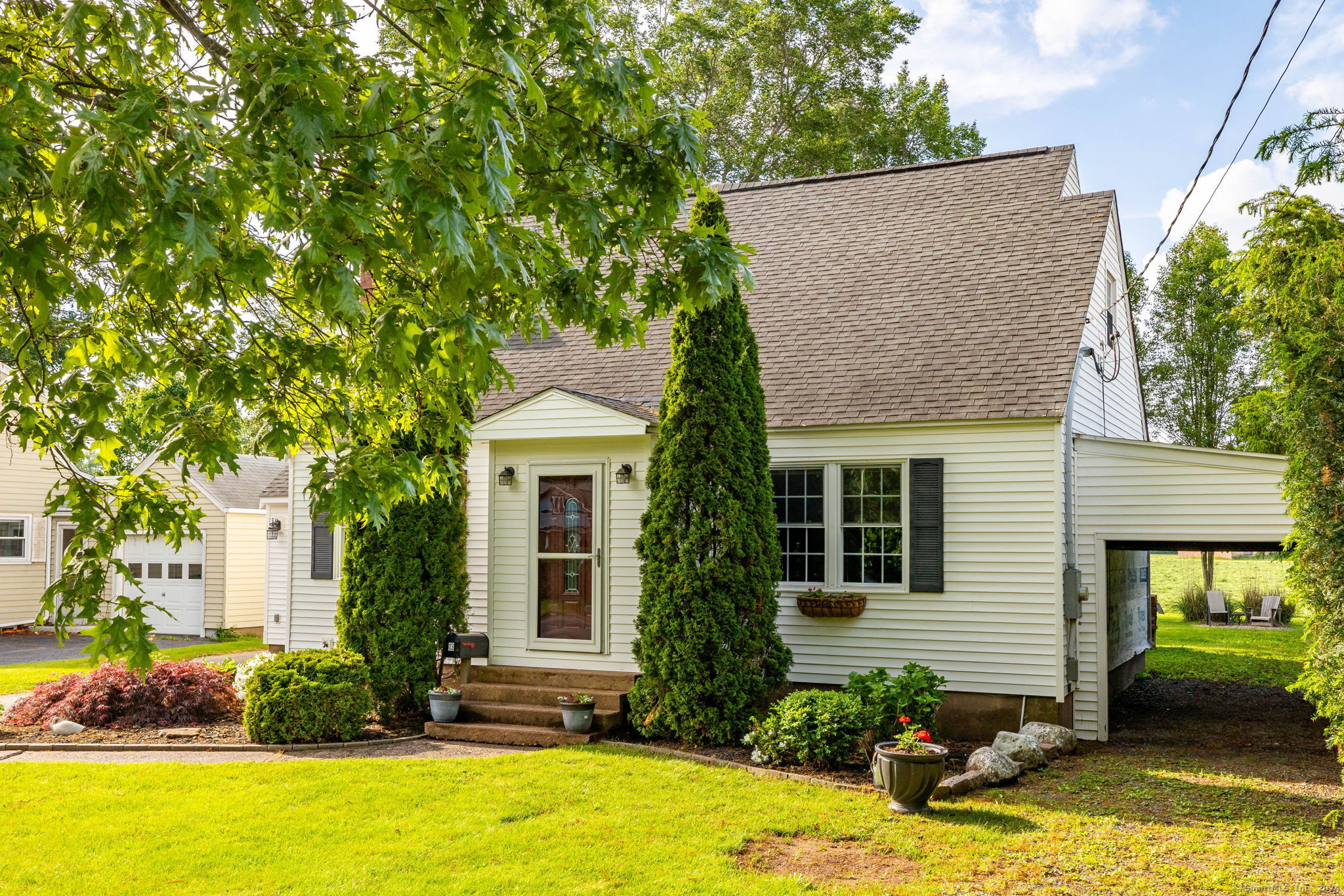 13 Edgewood Street