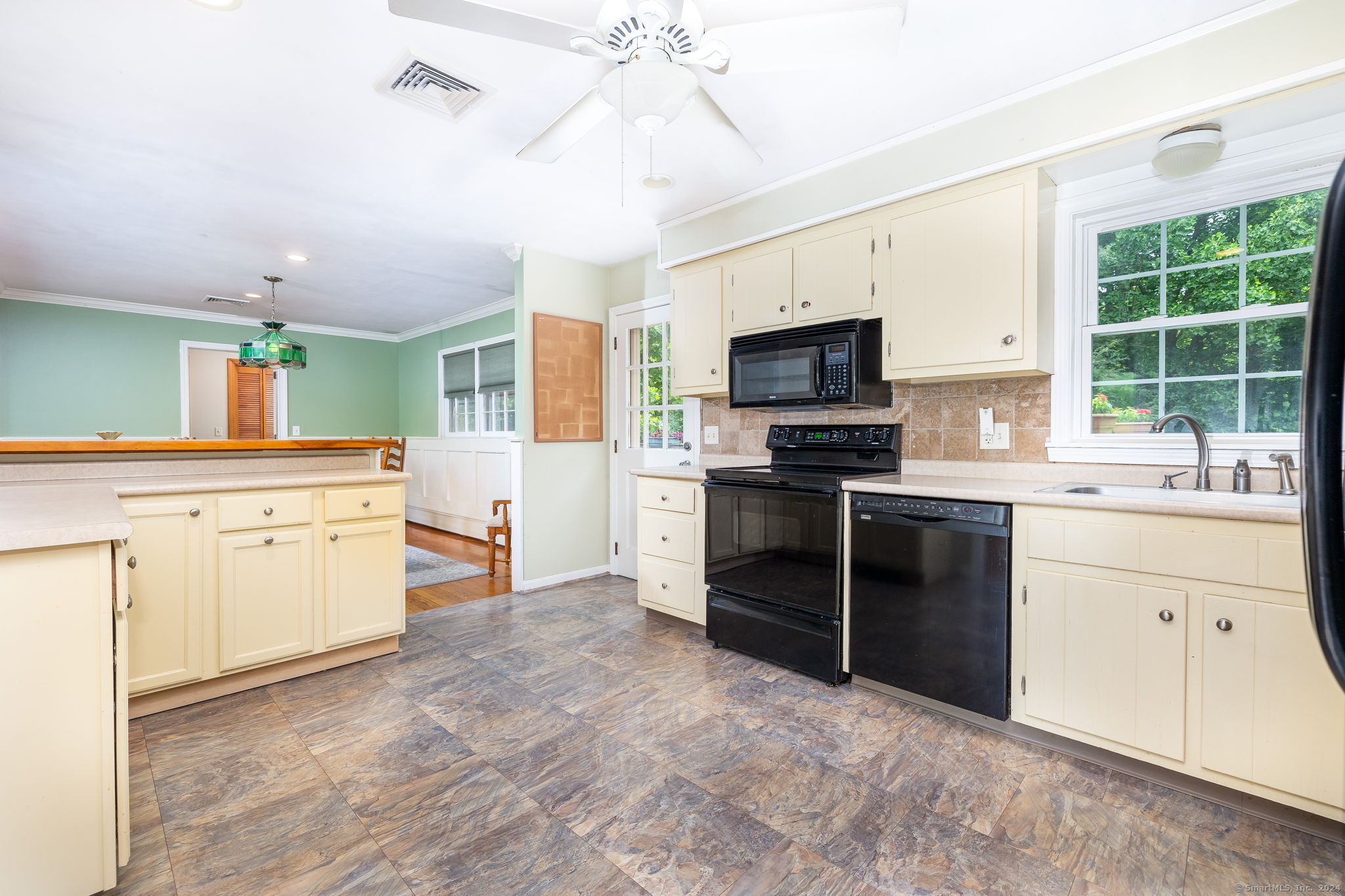 313 Woodland Hills Road